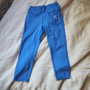 Peloton 3/4 leggings size medium